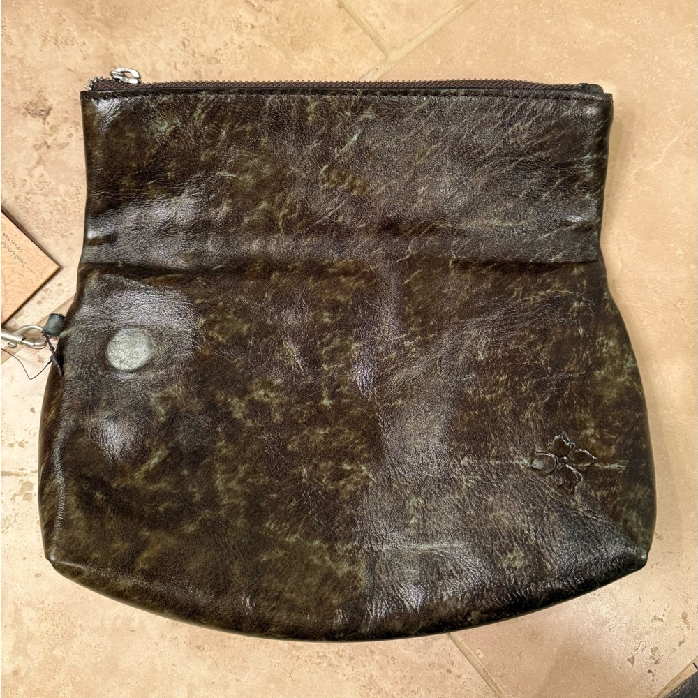 NWT Patricia Nash Tooled Turquoise Valerie Leather Wristlet - Picture 7 of 7